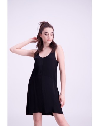 Kontrast dikiş detaylı kalın askılı elbise