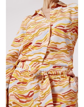 Desenli ipek gömlek