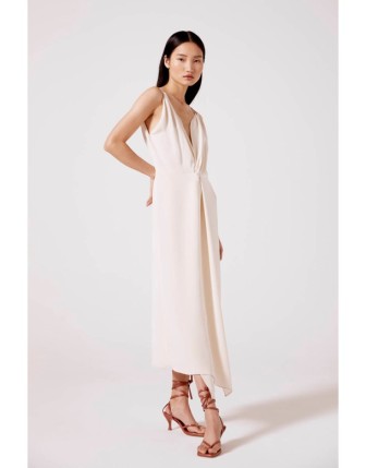 Askılı yırtmaç dekolteli saten elbise