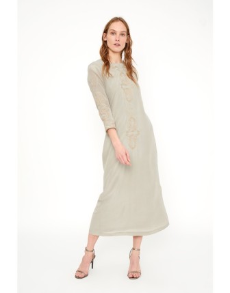 Nakışlı İpek Elbise