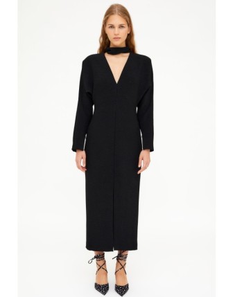 Yırtmaçlı Tasarım Elbise